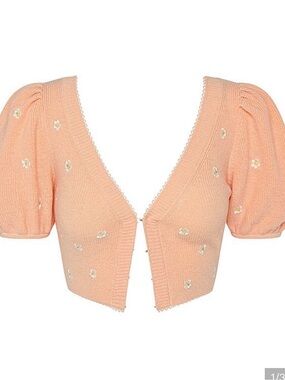 For love and lemons floral sweater crop XXS